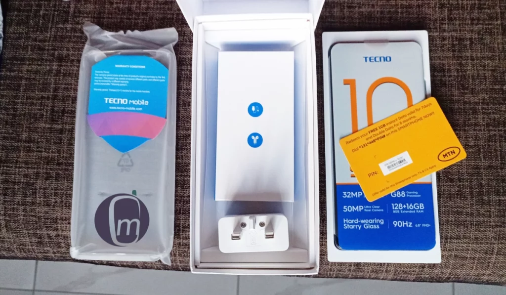 TECNO Spark 10 Pro review - unboxing