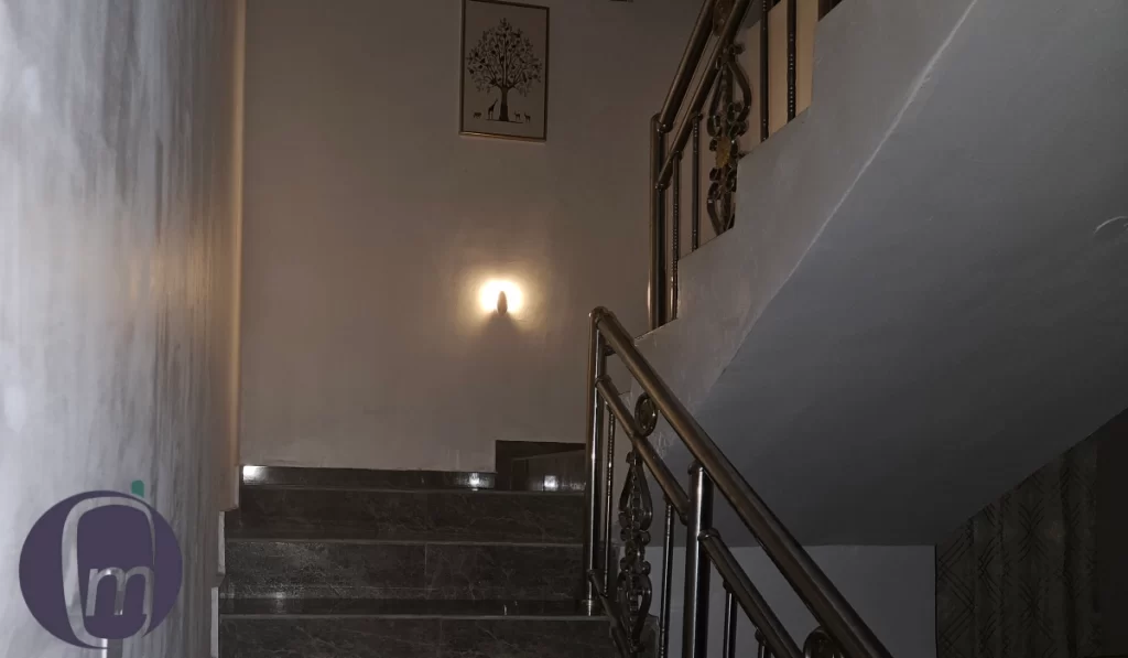 Oraimo motion sensor light in staircase 